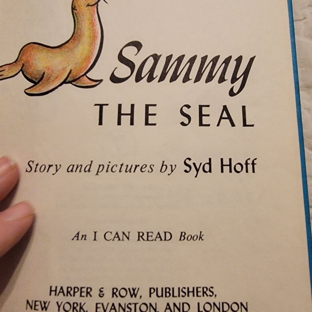 Two children books. Sammy the seal and Danny and the dinosaur by Sydney Hoff - Picture 12 of 12